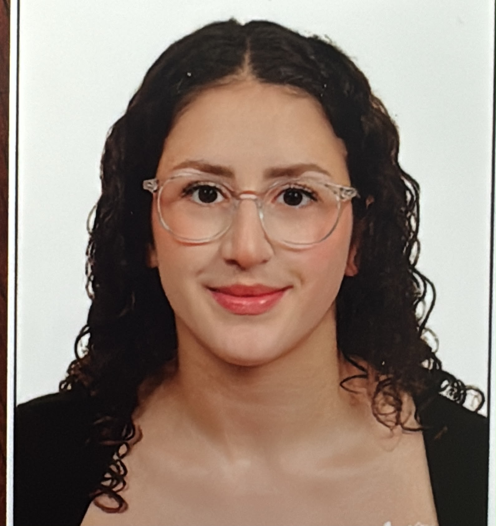 ZEYNEP SERRA ÜSTÜN