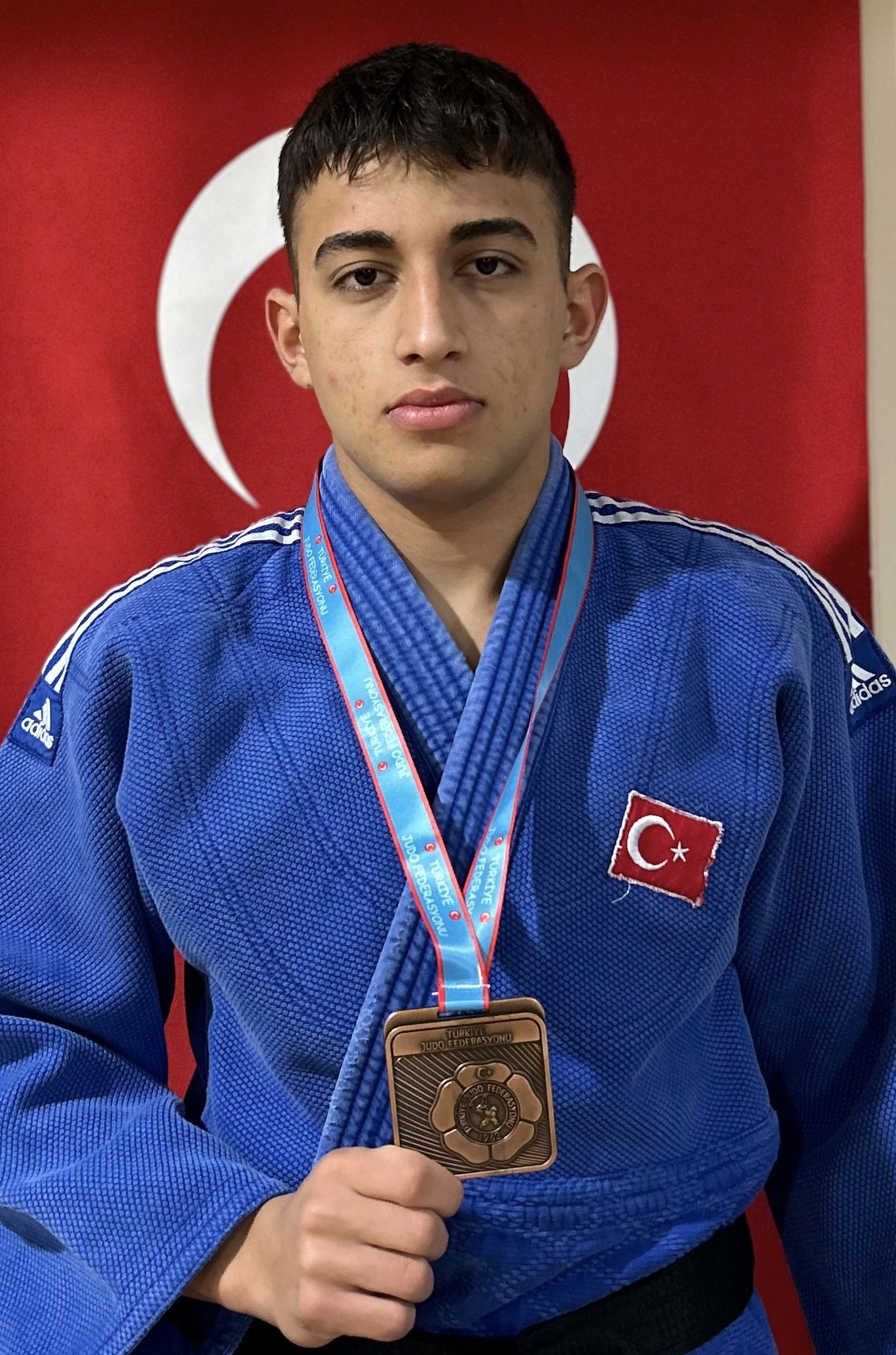 YAŞAR BERAT ÇAKMAK