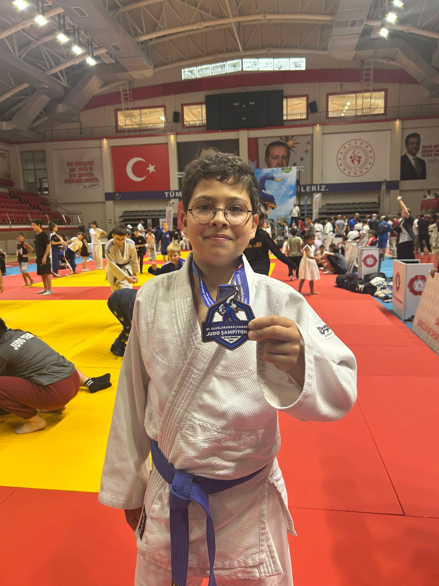 ATİLLA YAĞIZ KIRDI