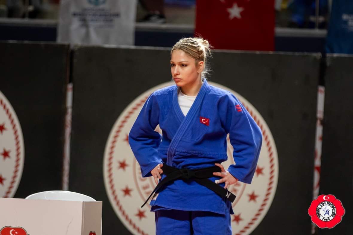 DİLA YILDIZ