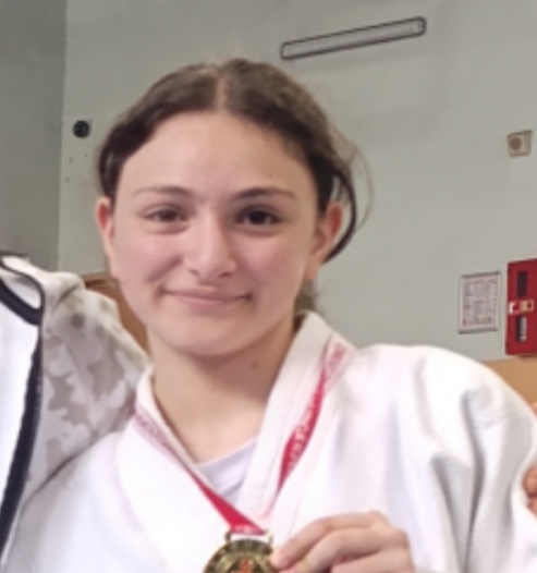 ZEYNEP YAREN İŞİLDAK