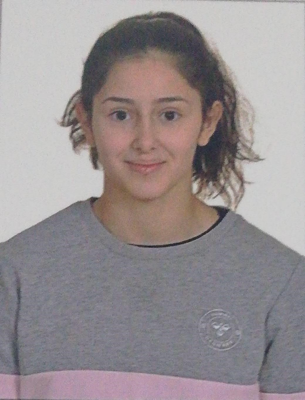 YAREN KÖMÜRCÜ 