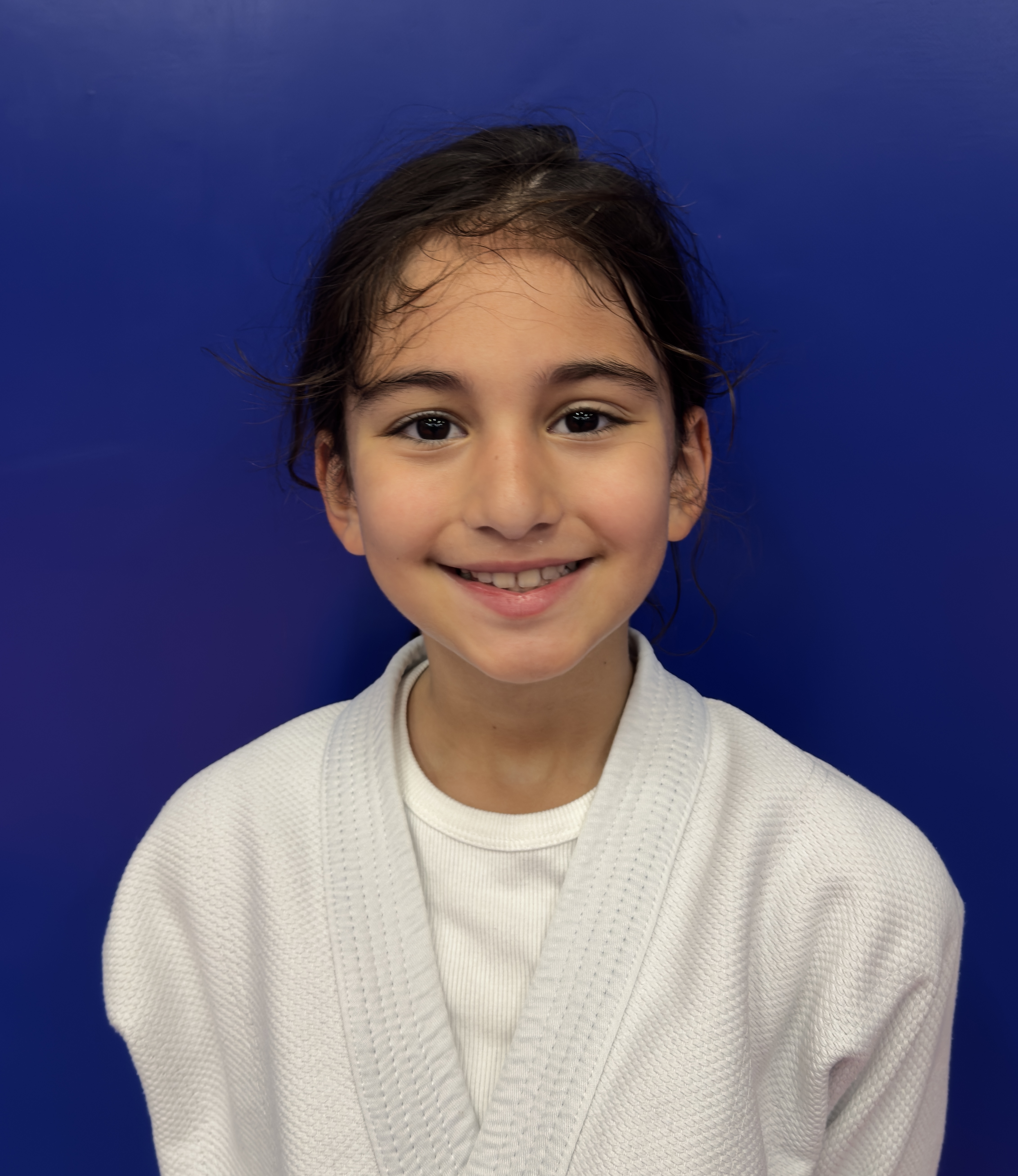 HİRA AKPINAR