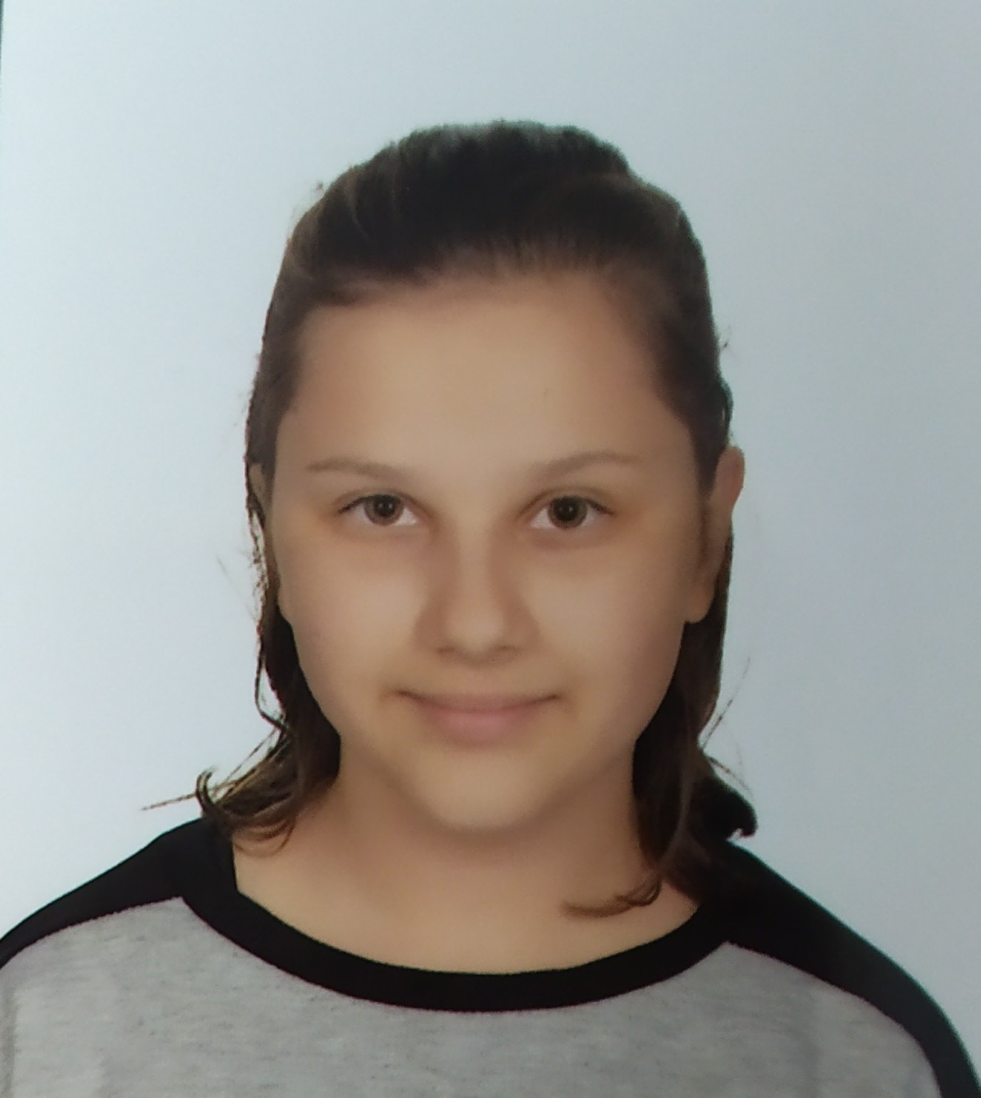 AYŞE NAZLI KAPUCU
