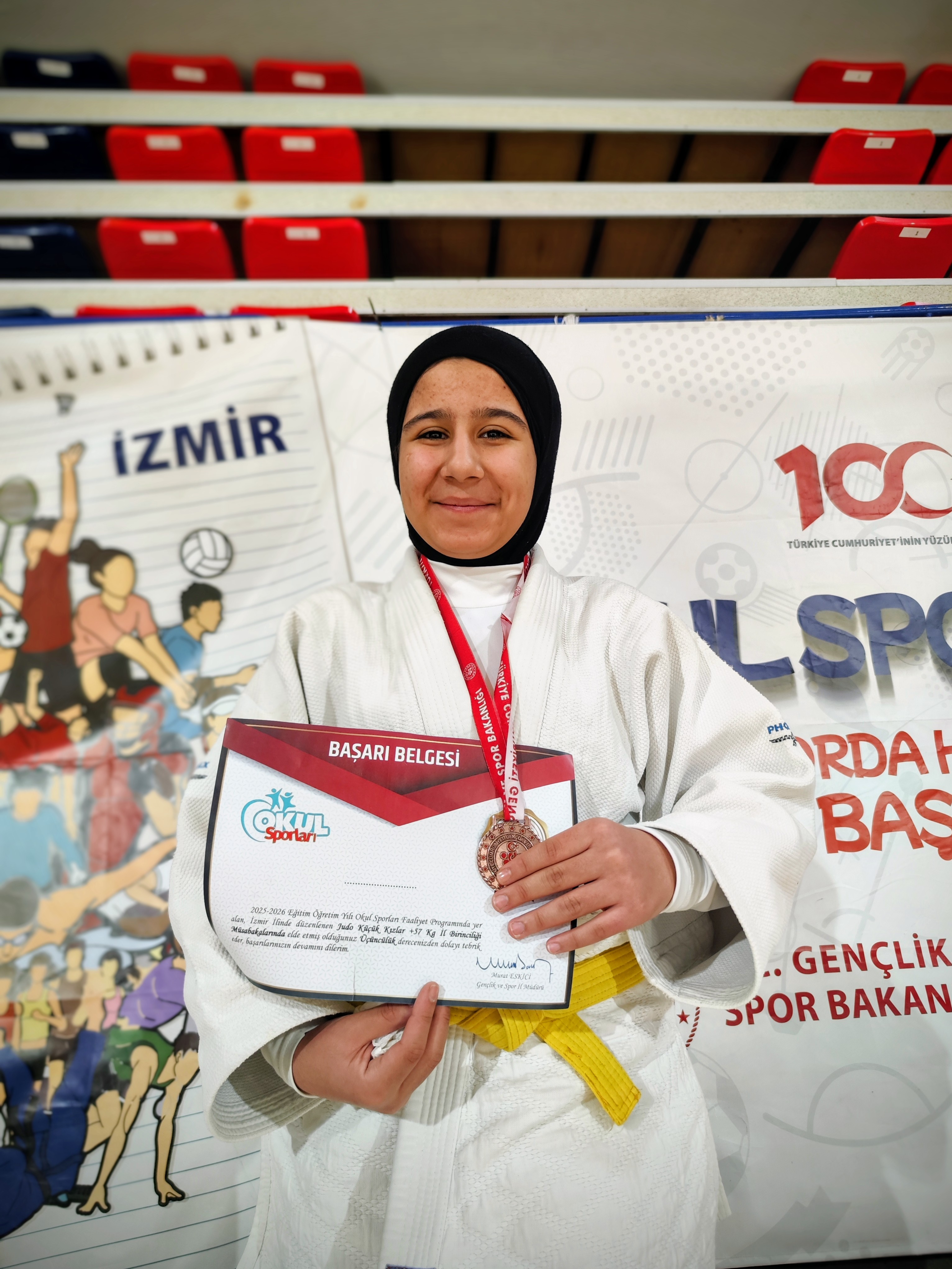 SARA AZRA ŞAHİN