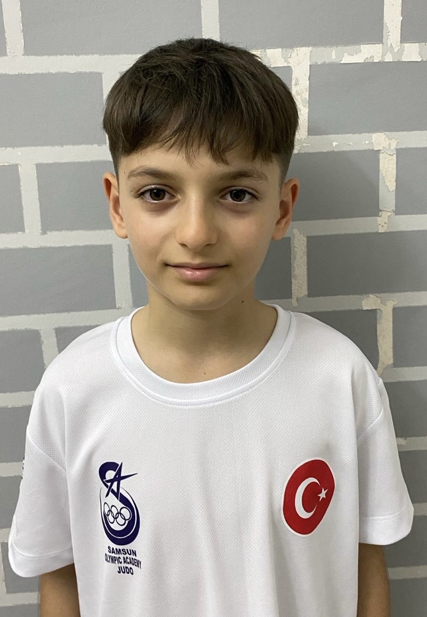 Hasan Tuğra Genç