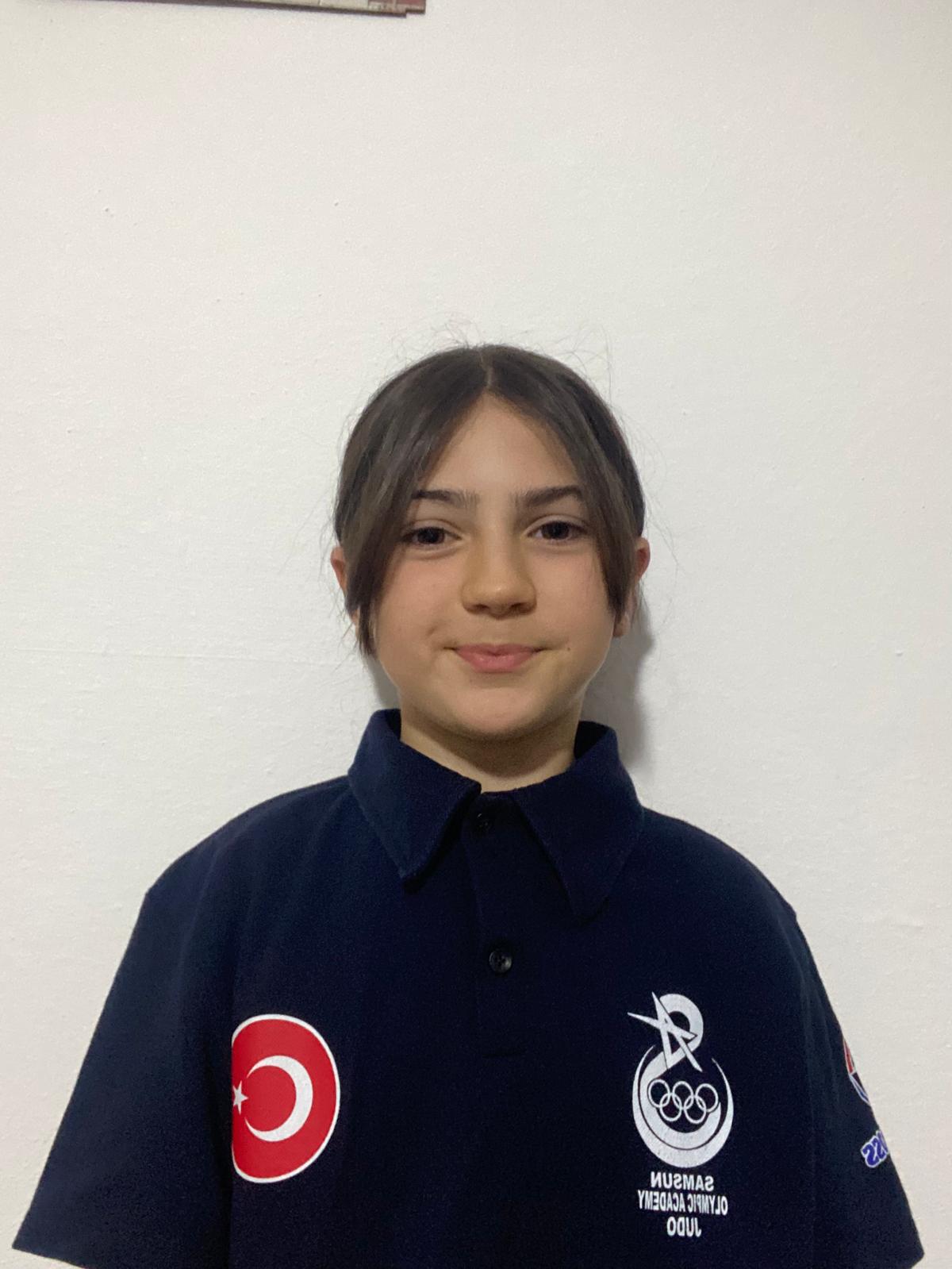 Ela Naz  Sönmez 