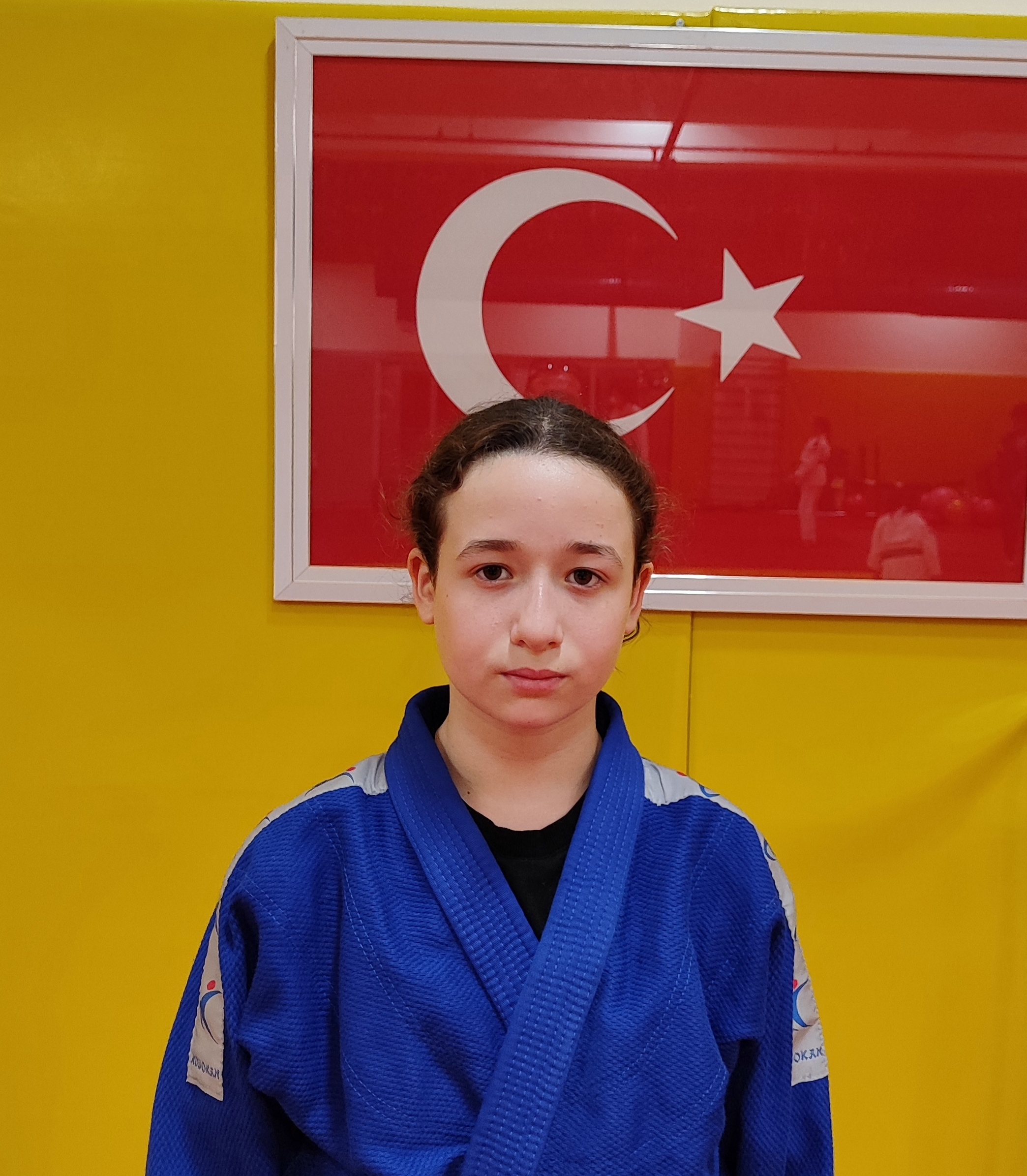 ZEYNEP KAYIŞ