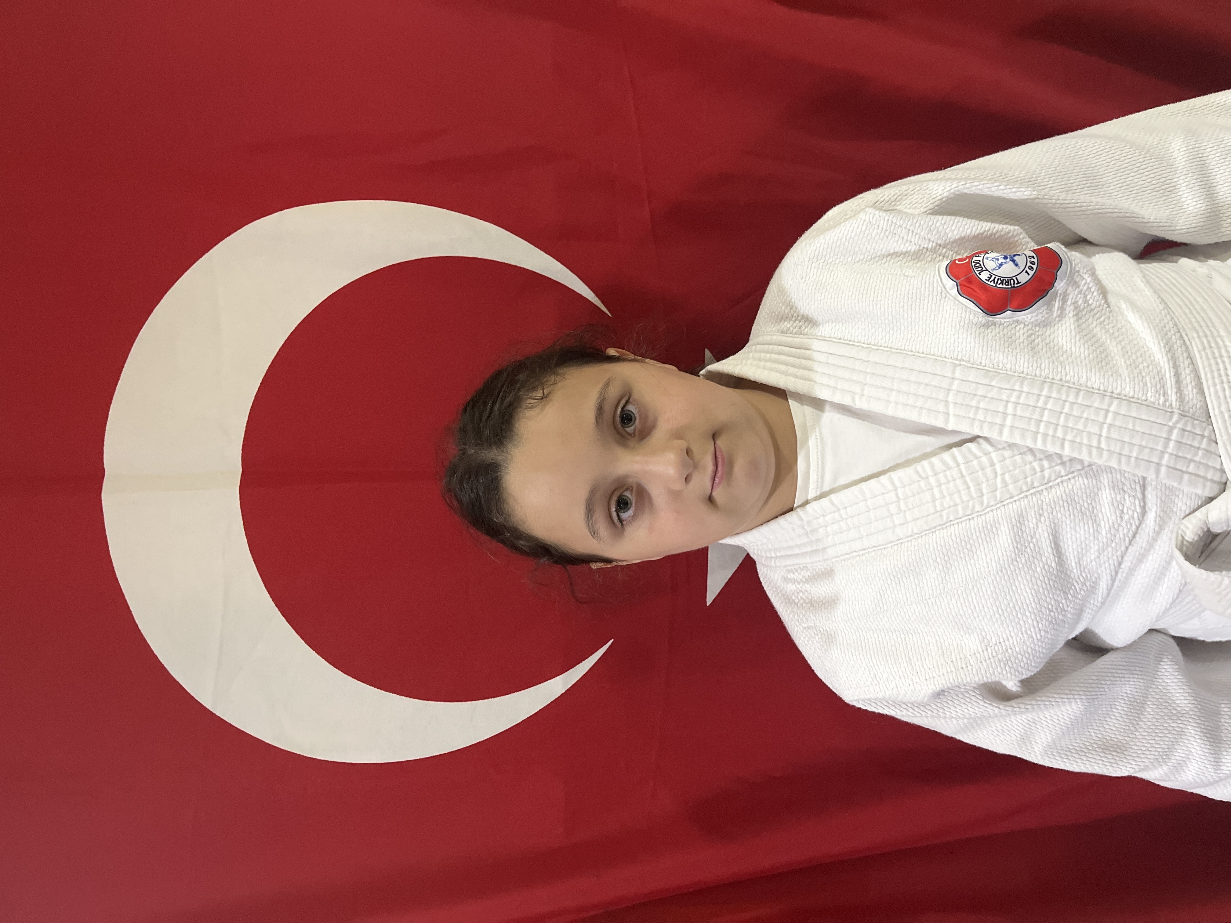 İKRA NUR ÖZEN