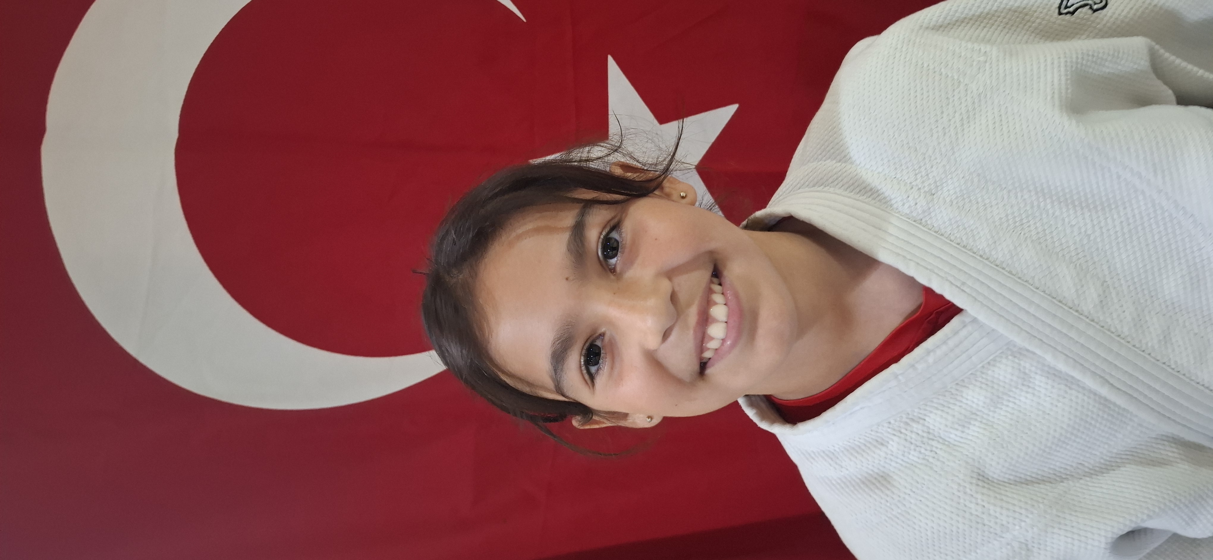 EYLÜL YALLIÇ